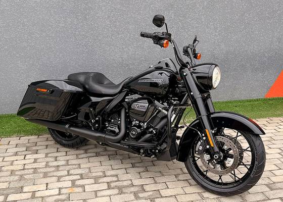 HARLEY-DAVIDSON ROAD KING SPECIAL 